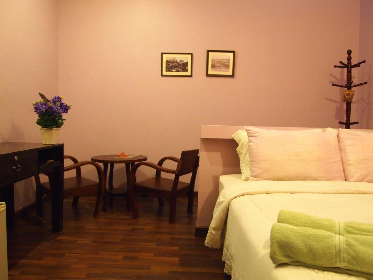 Niras Bankoc Hostel Bangkok Luaran gambar