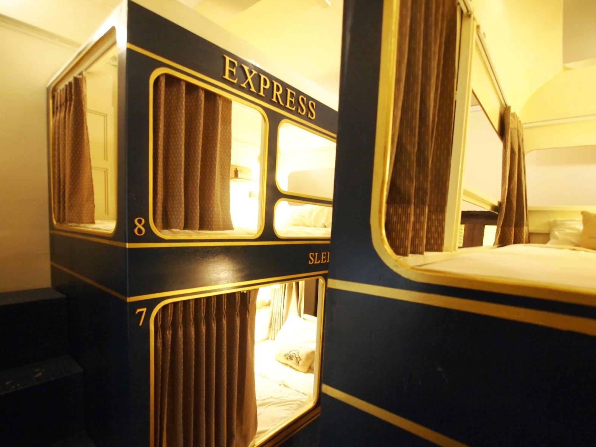 Niras Bankoc Hostel Bangkok Luaran gambar