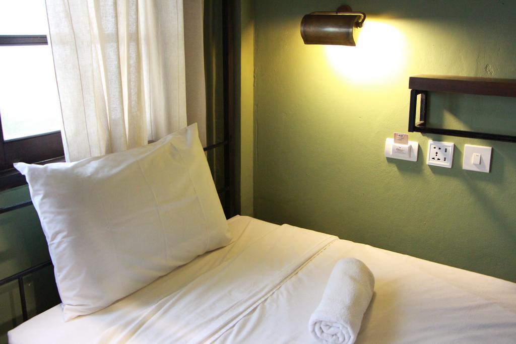 Niras Bankoc Hostel Bangkok Luaran gambar