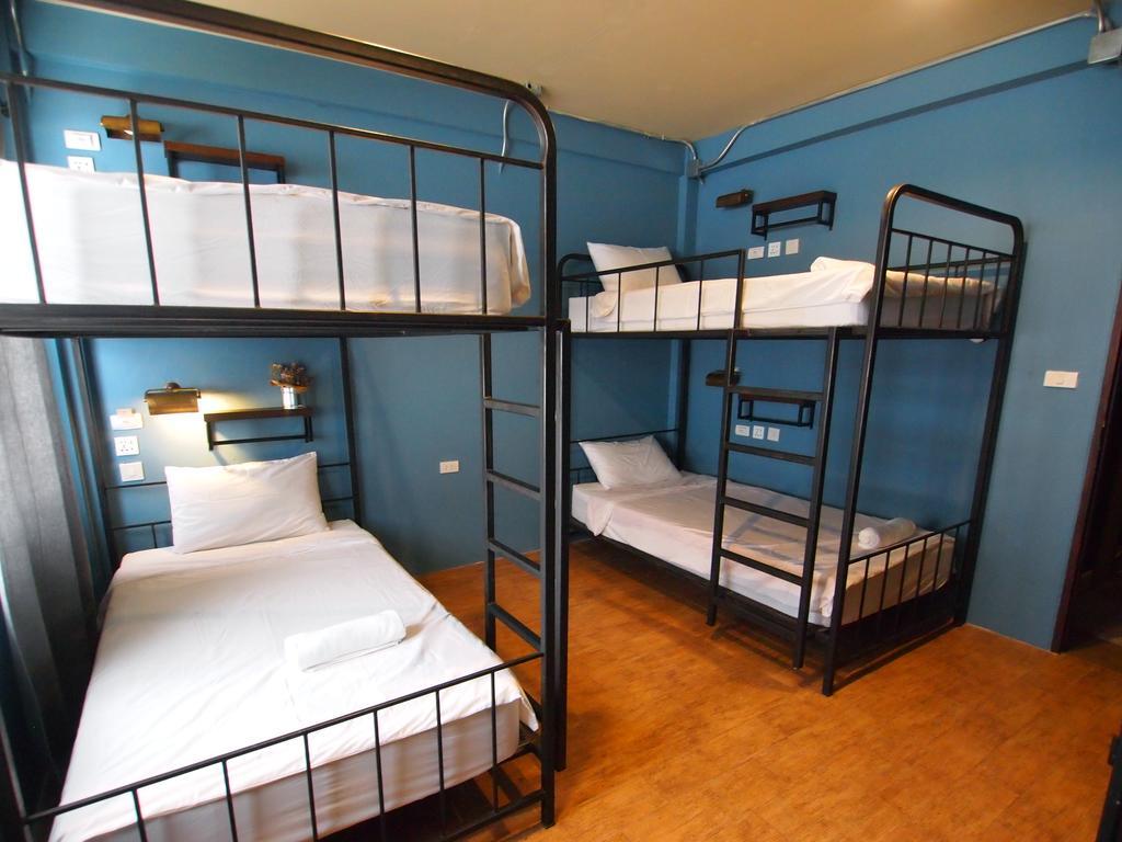 Niras Bankoc Hostel Bangkok Luaran gambar
