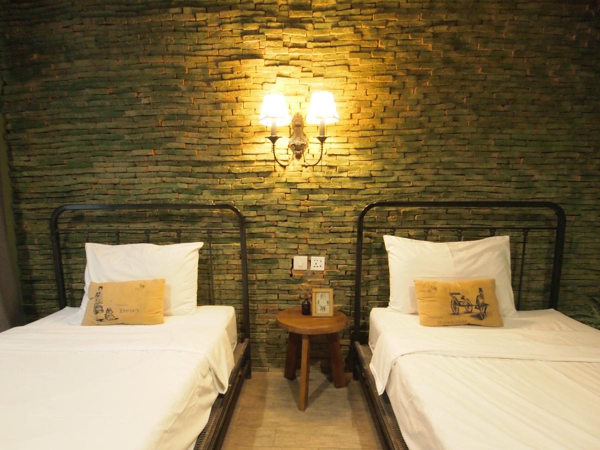 Niras Bankoc Hostel Bangkok Luaran gambar