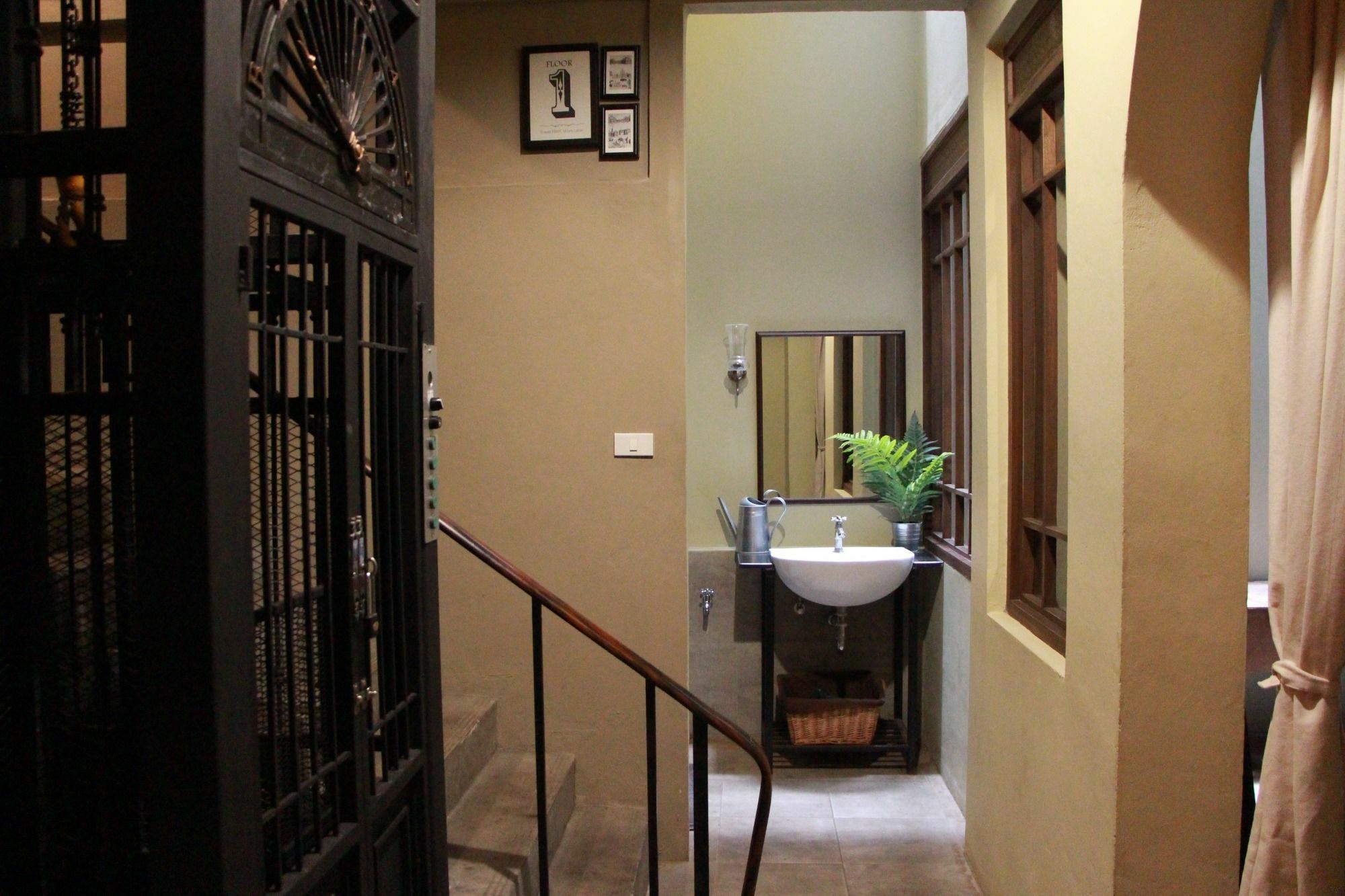 Niras Bankoc Hostel Bangkok Luaran gambar